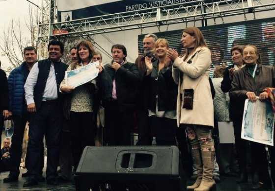 En el homenaje a Evita, García criticó al intendente de Los Toldos