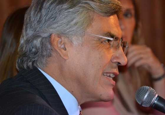 Alegre sobre la sangría del FR: "Nuestras divisiones perjudican