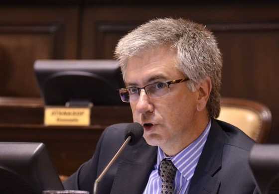 Desde la UCR proponen limitar las licencias para cargos electivos