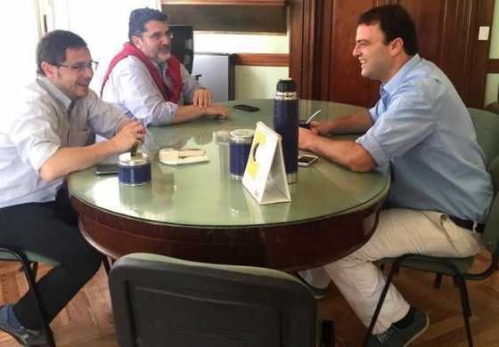  Silvestre y Vivani comenzaron la recorrida distrital