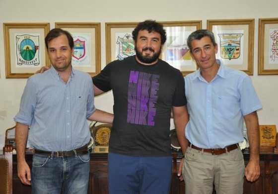  Reynoso recibió a Lauro