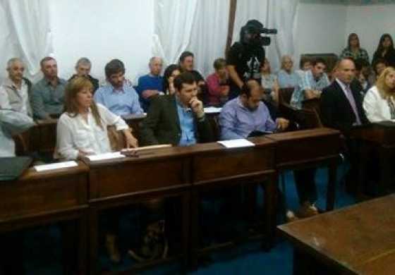  Revilla mechó críticas y pidió colaboración
