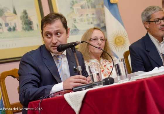  Serenal duro con Fernández en la apertura de las sesiones ordinarias 
