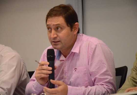  Serenal presentó el balance del carnaval linqueño y volvió a contrastar su gestión con la de Fernández