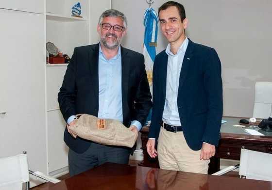  Petrecca recibió a Villegas y habló sobre las paritarias municipales