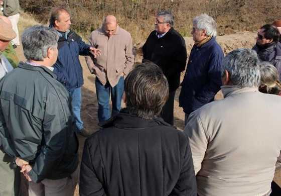  Gatica recorrió la canalización del arroyo "El Gato"