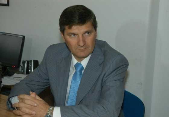 Fernández le devuelve gentilezas a Serenal