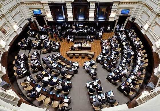 Diputados bonaerenses dan media sanción a proyecto que limita las reelecciones indefinidas