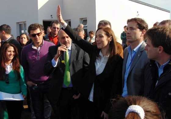  "¿Se puede elegir a qué pueblo salvar primero? O sacamos número o pedimos ayuda urgente a la Provincia. Yo elegí la última opción"