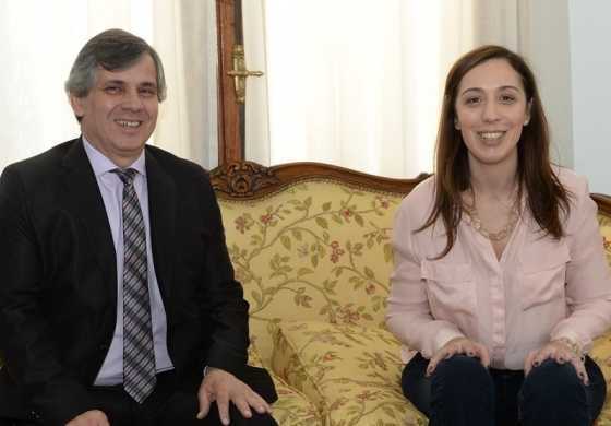  Britos se reunió con Vidal y la llenó de flores