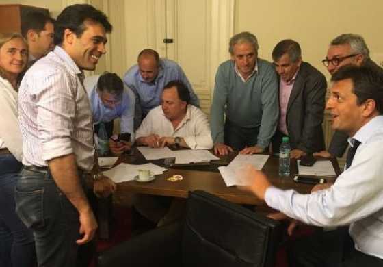  Guerrera y Britos se reunieron con Sergio Massa y afinaron números