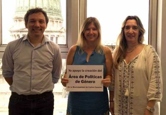  Carciofi se mostró con Álvarez Rodríguez y sumó pressing para su proyecto sobre violencia de género