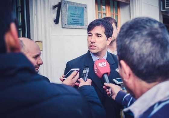 LOS TOLDOS I Dos encapuchados entraron a la municipalidad y se robaron la notebook del intendente Flexas