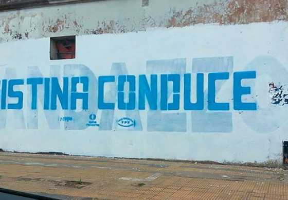  Guerra de carteles: La JP se solidarizó con el randazzismo por una pintada de CFK conducción
