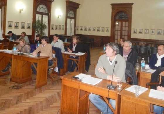  El oficialismo acusa de irresponsable al Bloque FpV PJ ante la negativa de asistir a las sesiones extraordinarias