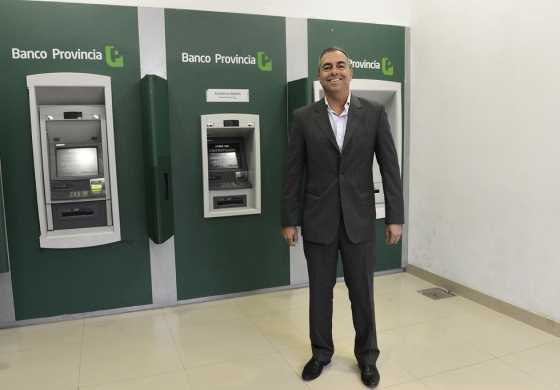  Directivos del Banco Provincia llegan con medidas por la situación hídrica