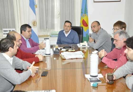  Aiola volvió al municipio y reagrupó a su tropa
