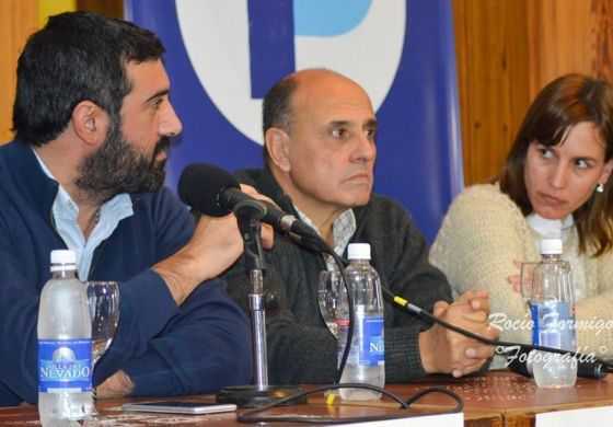  1País presentó su lista de candidatos