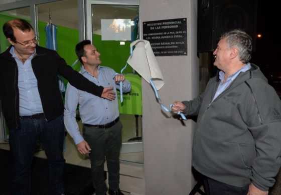  De la Torre junto a Gatica y Aiola inauguraron dos delegaciones del Registro Provincial de las Personas