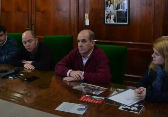  Zurro carga contra Cambiemos y anuncia un nuevo círculo cerrado de viviendas