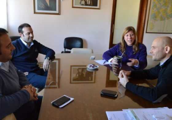   Vaccarezza junto a Lago reunieron a representantes de la Cuarta en la jornada "La Provincia en Desarrollo"