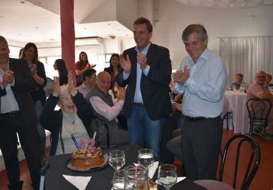  En compañía de Guillermo Britos y referentes locales, Sergio Massa desembarcó en la Cuarta