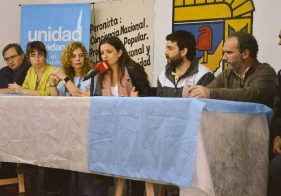  Junto a referentes locales, Vanesa Siley pidió "ponerle el cuerpo" a una elección que va a ser "difícil" 