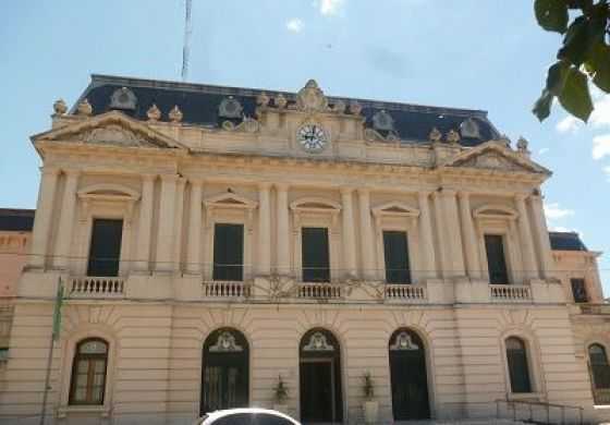  Reclaman al Municipio la implementación del Boleto Educativo