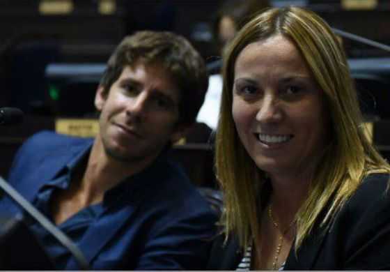 Arata se mostró contenta por la adhesión de la Provincia a la Ley Nacional de Electrodependientes