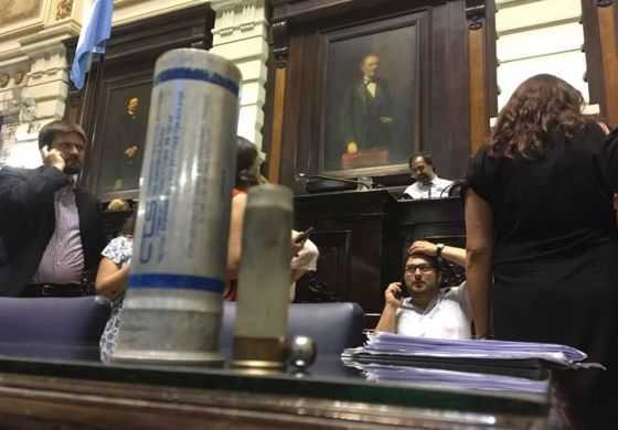 Avelino Zurro: "No nos podemos permitir sesionar mientras le pegan a los vecinos de la provincia de Buenos Aires"