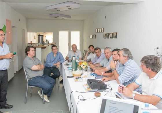 Con la presencia de dos intendentes de la Cuarta, se llevó a cabo el último encuentro por la regionalización