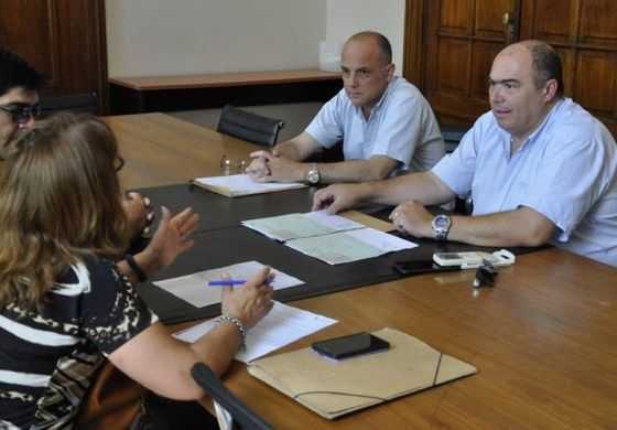  Sánchez y Sala entregaron vehículos a bomberos locales