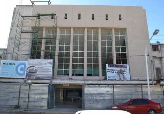  Macri dio de baja la obra del Cine Zurro y el Municipio la finalizará don fondos propios