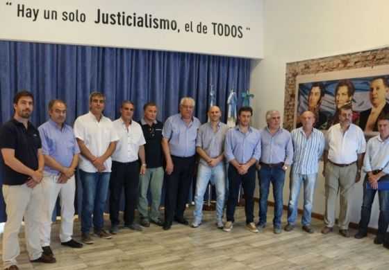 Con Lago, Conocchiari y Laffont de arranque, el peronismo del interior se reúne en La Plata