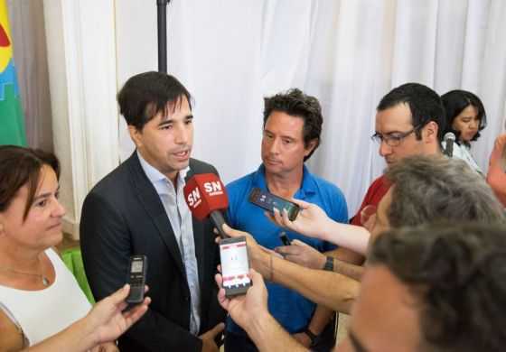  Sanchez Zinny se mostró con Flexas y habló del cierre de las escuelas: "La idea es priorizar a los estudiantes"
