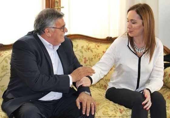  Vidal visita a Gatica para presentar el programa de mejoramiento de Caminos Rurales