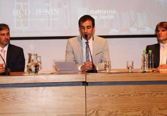 Petrecca abrió el periodo de sesiones ordinarias: "El cambio que les prometimos empezó y lo hacemos junto a ustedes"