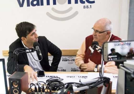  Flexas inauguró la radio pública local