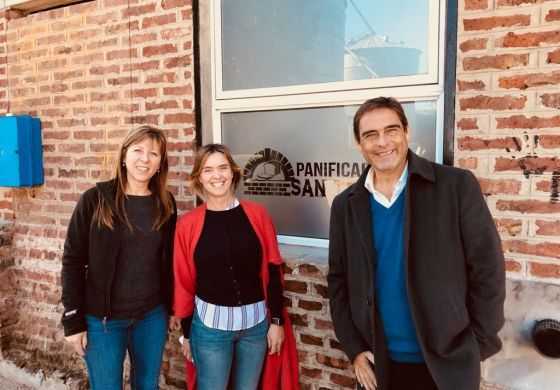  Vaccarezza y Beccar Varela recorrieron el municipio y llegaron hasta la Municipalidad