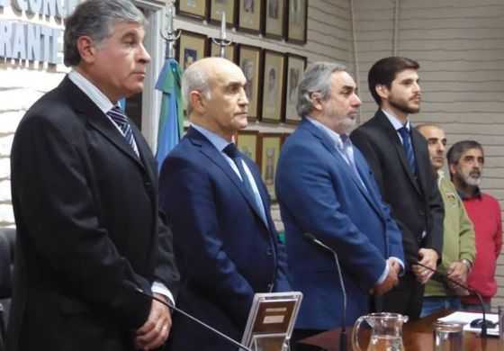  Salvador visitó a Fernández y puso en marcha el sistema de voto electrónico en el HCD local
