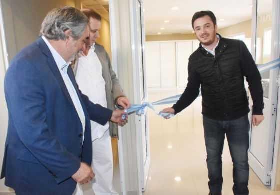 Con la presencia de Scarsi, Fernández inauguró las obras en el Hospital local