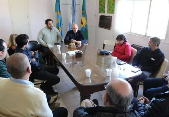  Lago recibió a vecinos interesados en la obra del Cine Roma