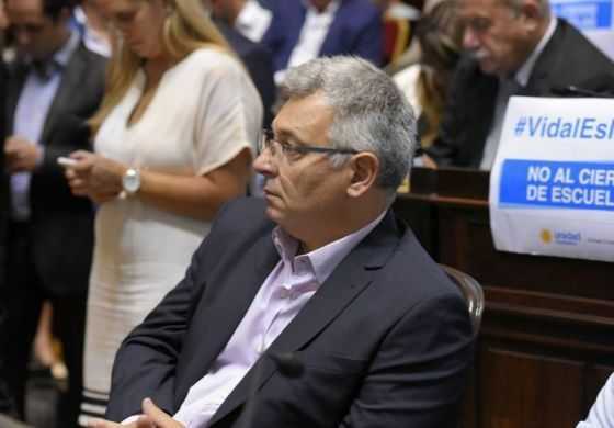Mauricio Barrientos defendió la educación pública: "Es el único camino en la formación de una conciencia nacional"