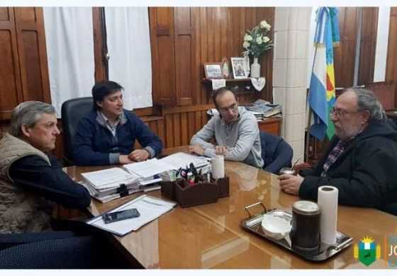  Cortés se reunió con intendentes extraseccionales para avanzar en reclamos conjuntos ante la difícil situación social 