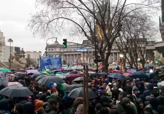 Una multitud dijo presente en la Marcha Federal Universitaria