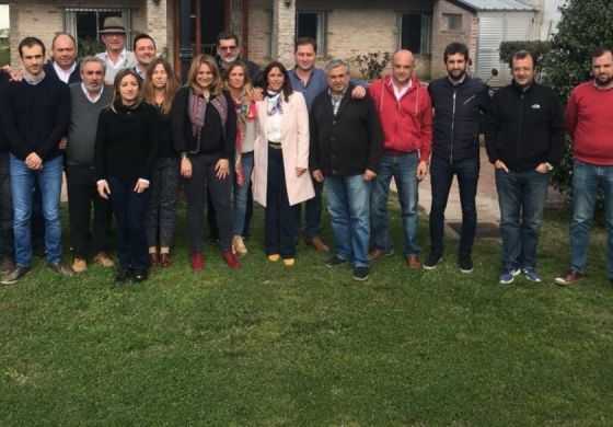  Intendentes y legisladores oficialistas se reunieron para aceitar el feedback y meterse de lleno en la realidad de cada municipio