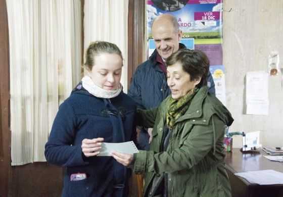  Zurro dio inicio al Programa de Becas Municipales