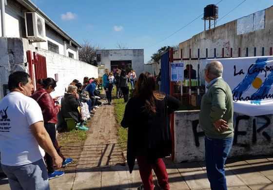  Polémica entre La Cámpora y Cambiemos por el desembarco de un programa de precios bajos
