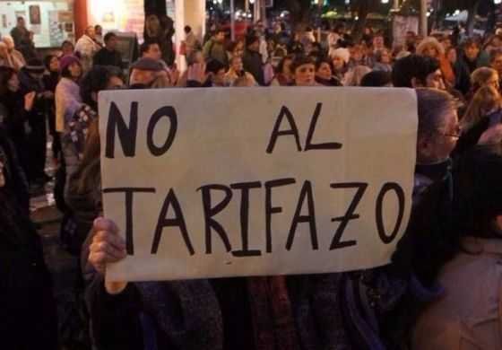  Con críticas a la desaparición de la tarifa eléctrica social, le marcaron la cancha a Vidal