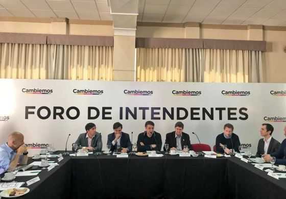 La Cuarta dijo presente en un foro de Intendentes que miró a la producción y la salud como principales problemas